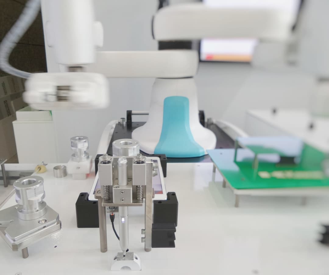 Laboratory automation hardware